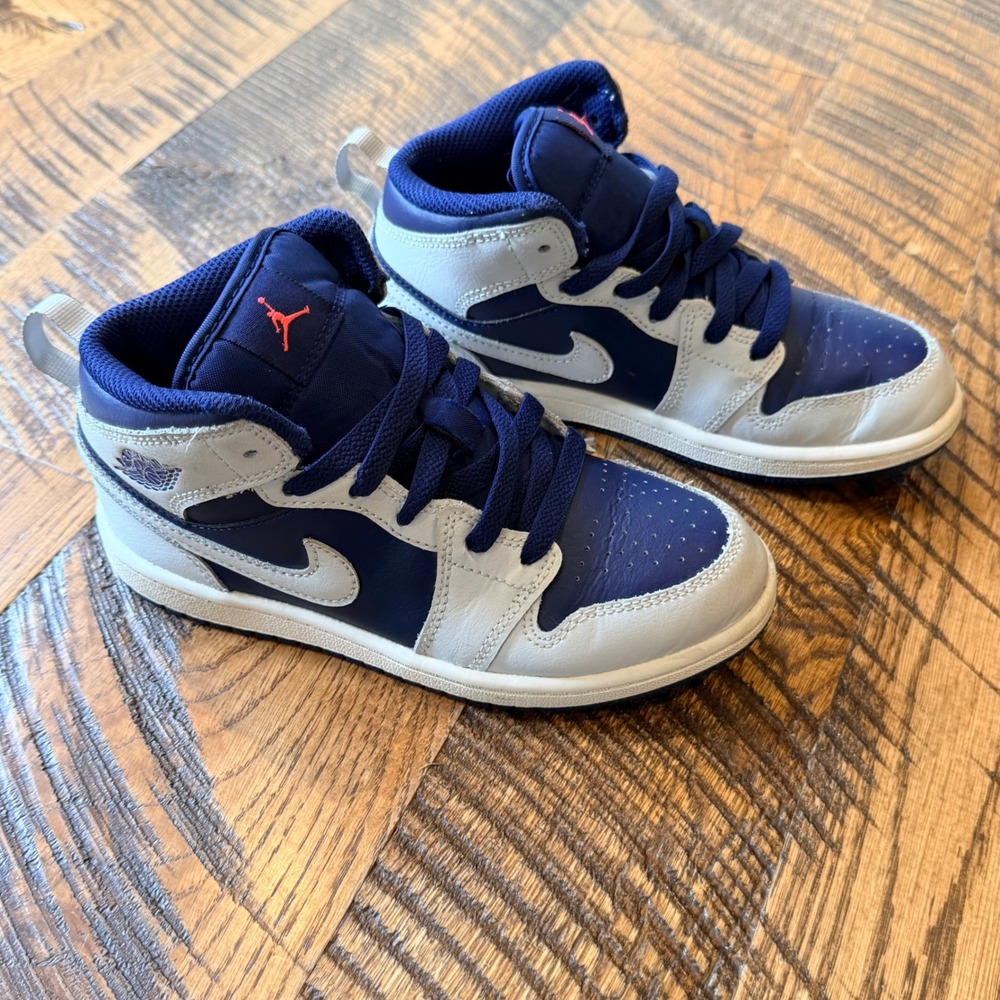 Nike Air Jordan 1 Mid Kids Sneakers Navy Grey Blue Size 1Y Streetwear Shoes - Picture 5 of 9